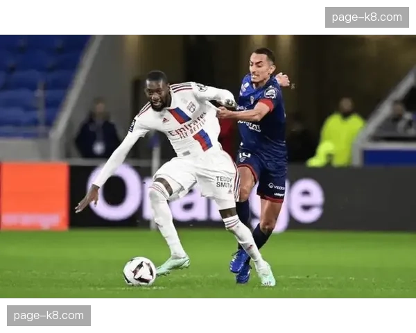 斯特拉斯堡对阵克莱蒙，客队全场控球率仅28%，但成功带走一分